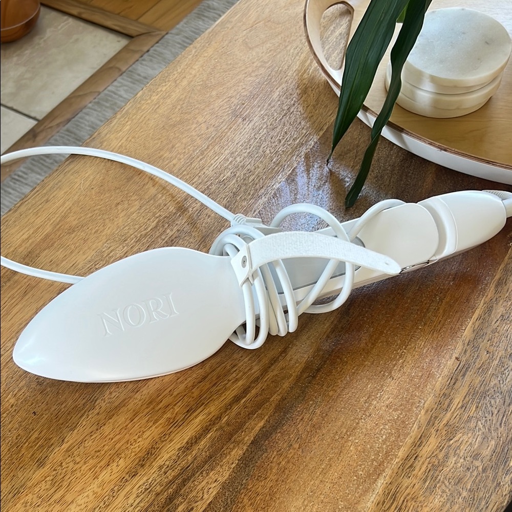 Brand NEW NORI Iron Steamer